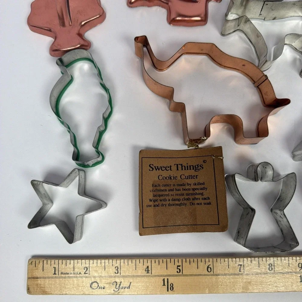 Lot 18 Vintage Cookie Cutters Metal Aluminum Tin Holiday Animal Apple BakingCake